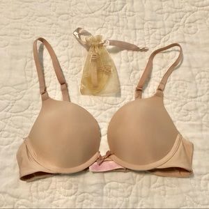 VS  Push-Up Bra (Lt. Nude)